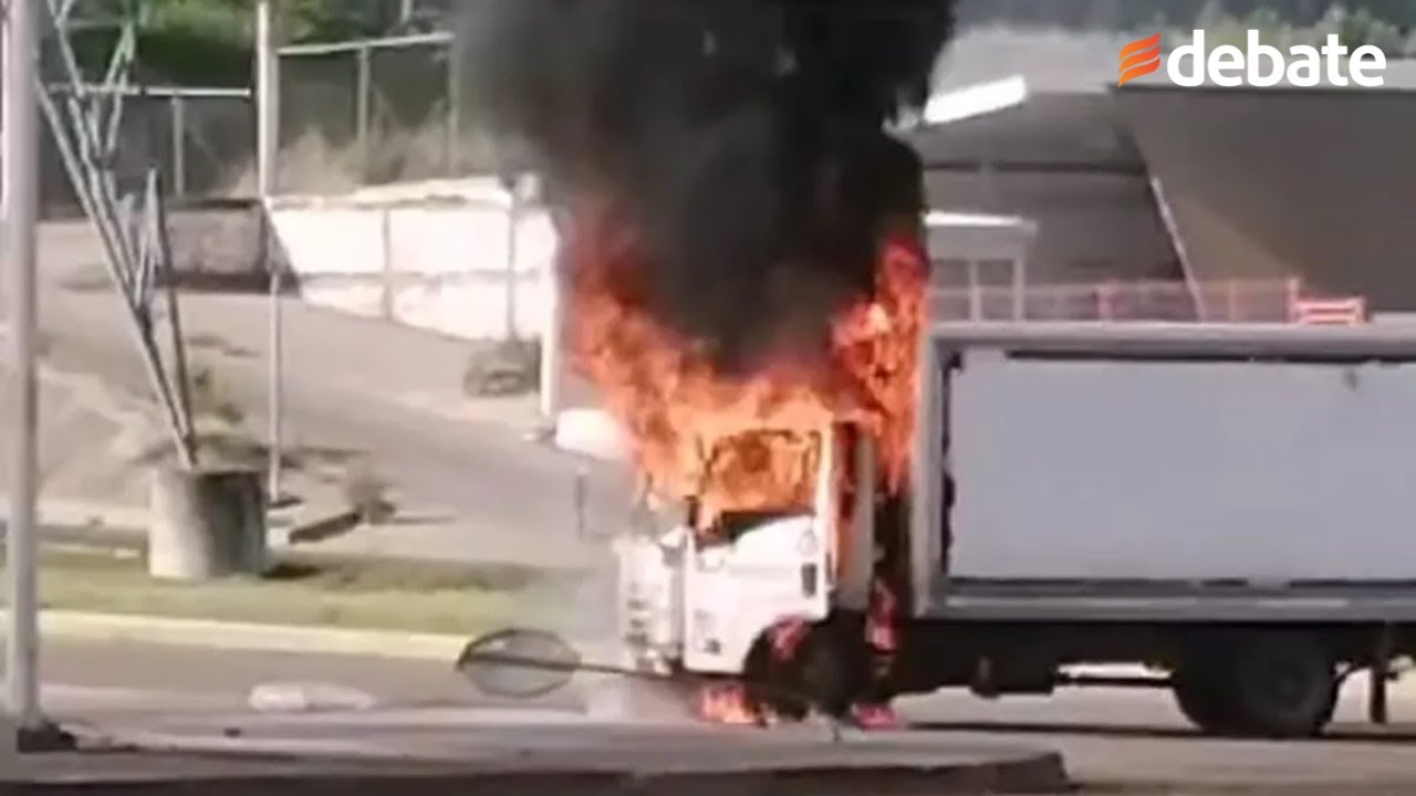 🔴 EN VIVO: Están quemando carros en la Avenida Obregón de Culiacán, Sinaloa