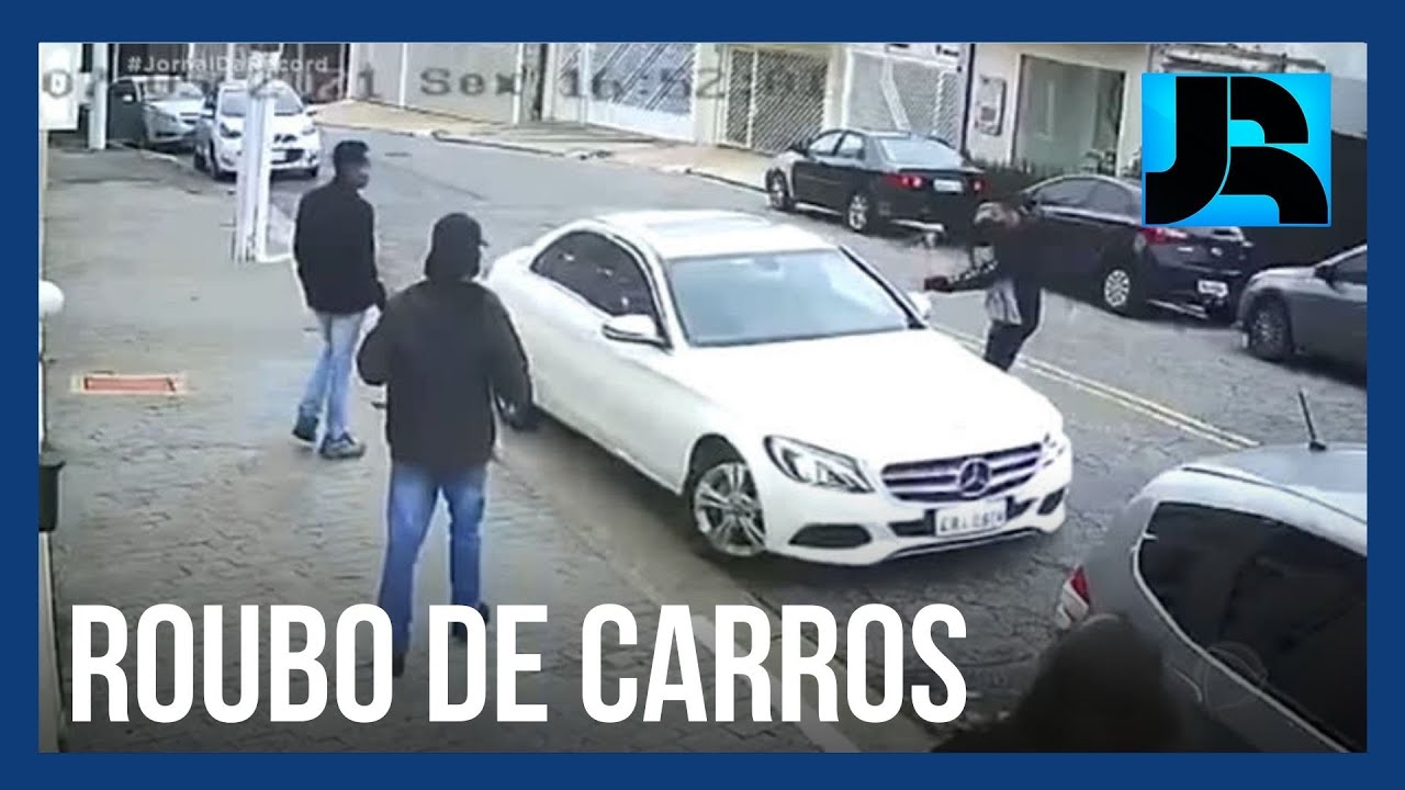 Operação policial prende quadrilha especializada no roubo de carros de luxo em São Paulo
