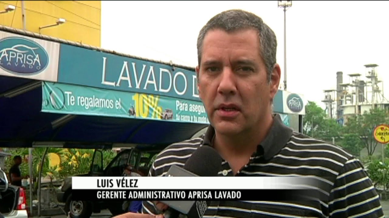 Para ahorrar agua, algunos lavaderos de carros usan el lavado en seco [Noticias] – TeleMedellin