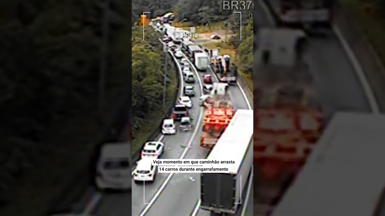 Veja momento em que caminhão arrasta 14 carros durante engarrafamento