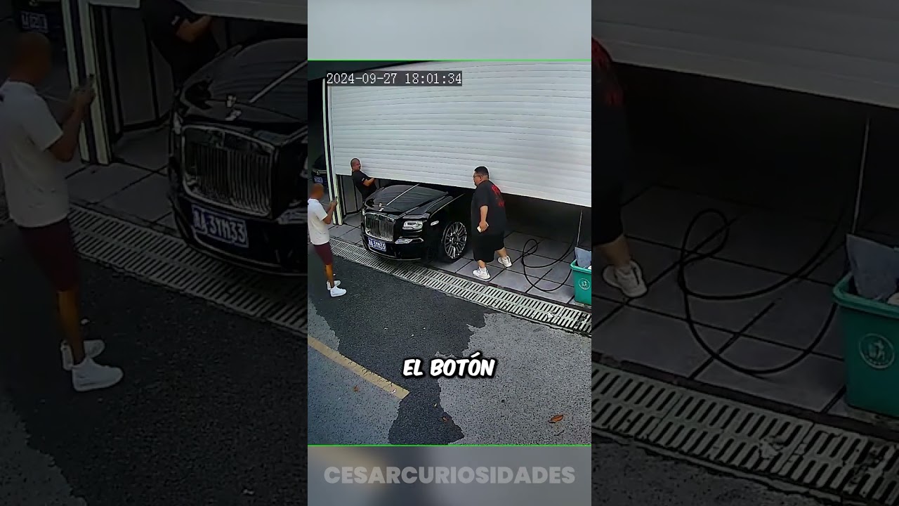 La historia detrás del increíble rescate de este coche por desconocidos