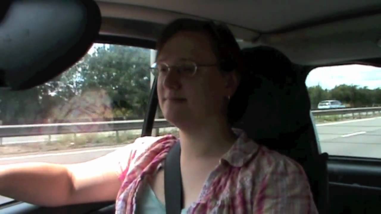 Nikki Drives….Smart ED(Electric Smart Car)
